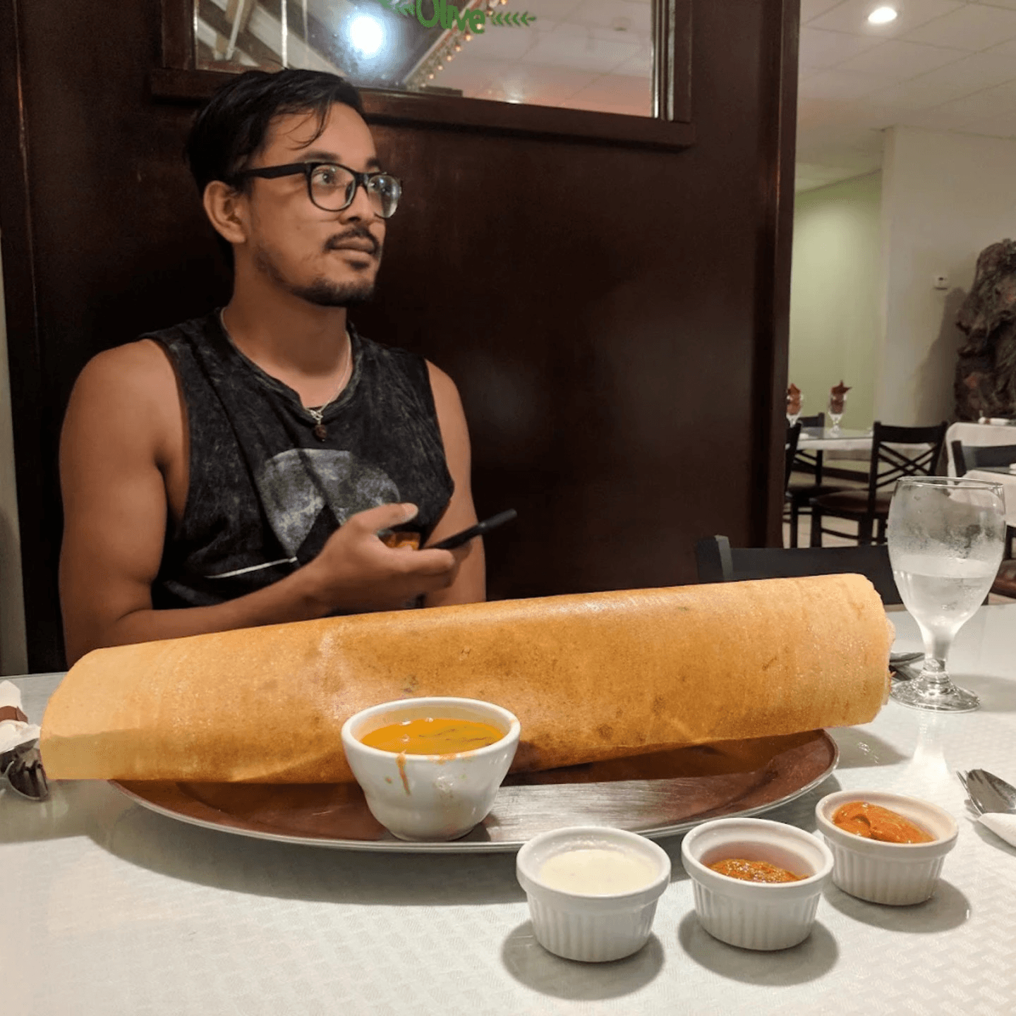 Dine-In: Casual & Inviting