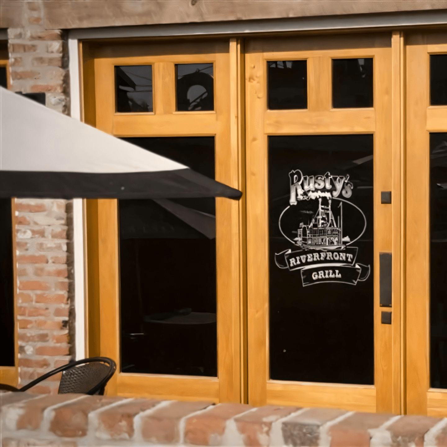 Welcome to Rusty’s Riverfront Grill in Vicksburg!