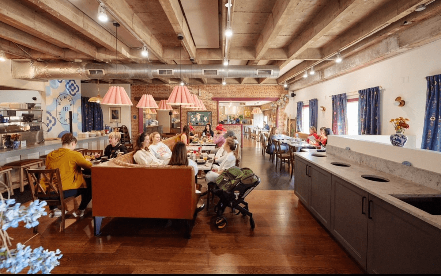 Dinner Reservations at Hemma Hemma