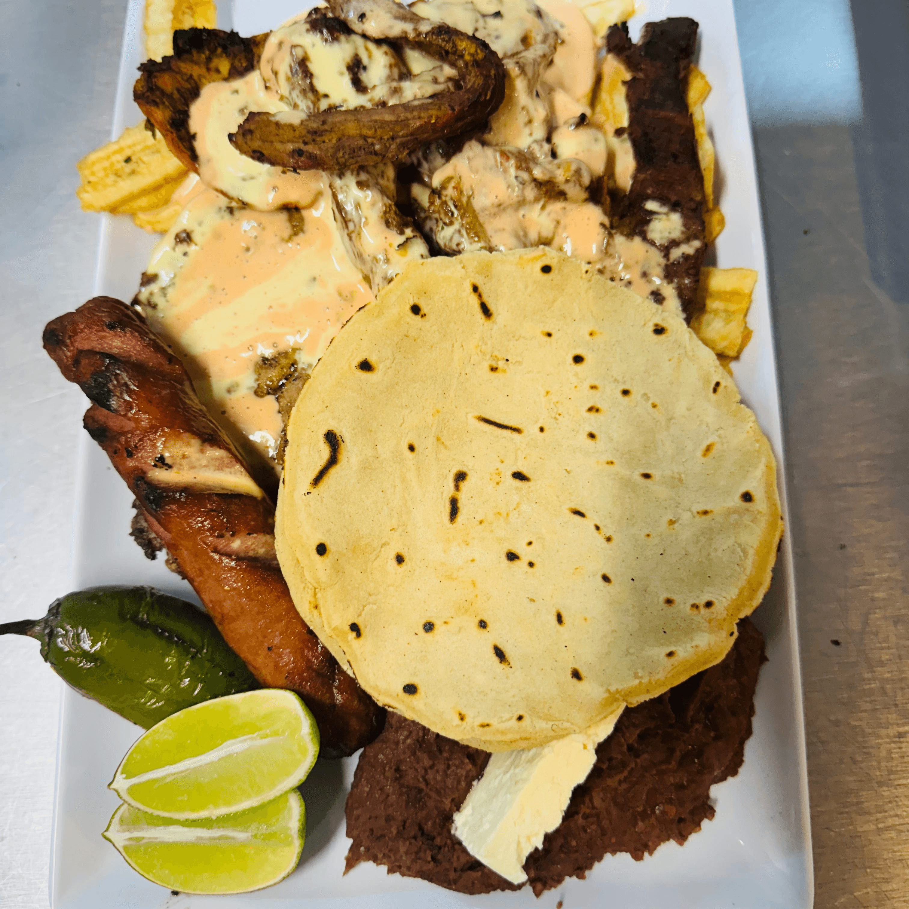 El Catrachito Surtido.