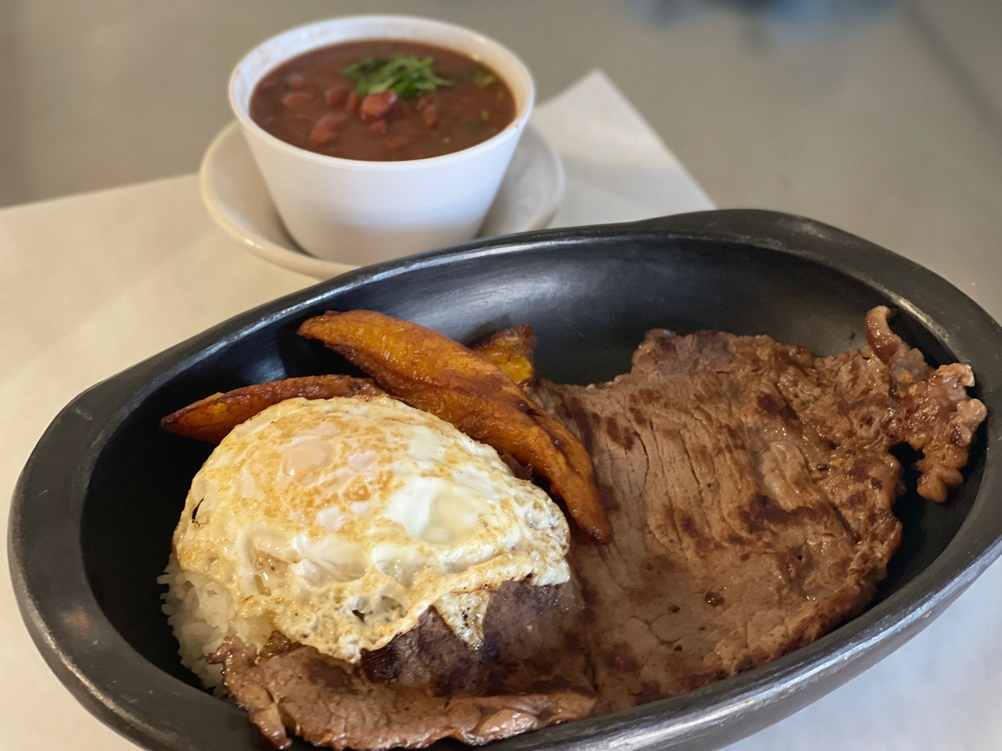Carne asada / grilled steak.