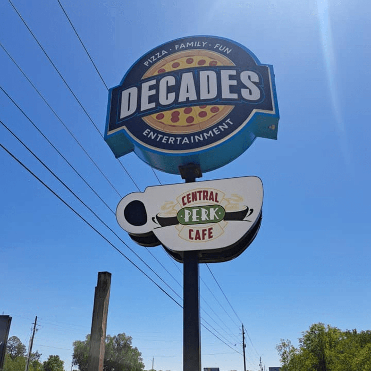 Welcome to Decades Family Restaurant