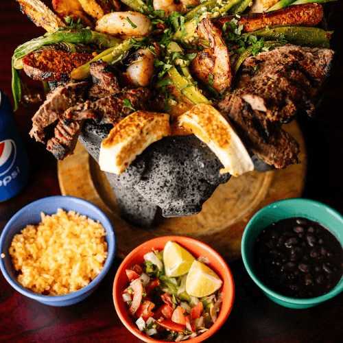 Molcajete De Carne.