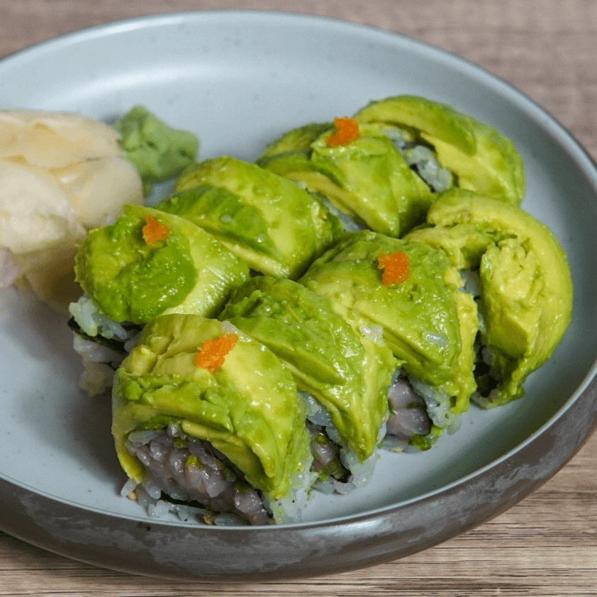 Yellowtail Truffle Roll cut roll　ハマチトリュフロール.