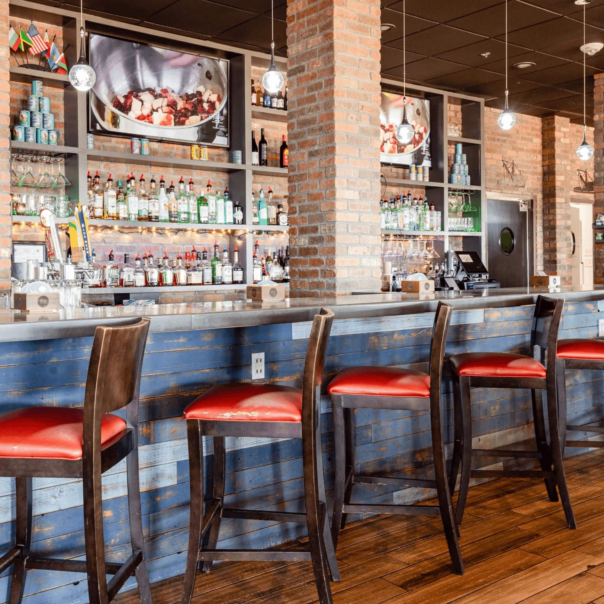 Jumpin' Shrimp on the Boardwalk gallery image #1