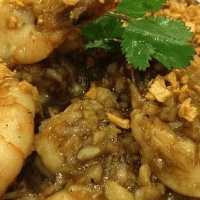 Garlic and Pepper Stir Fry ผัดกระเทียมพริกไทย.