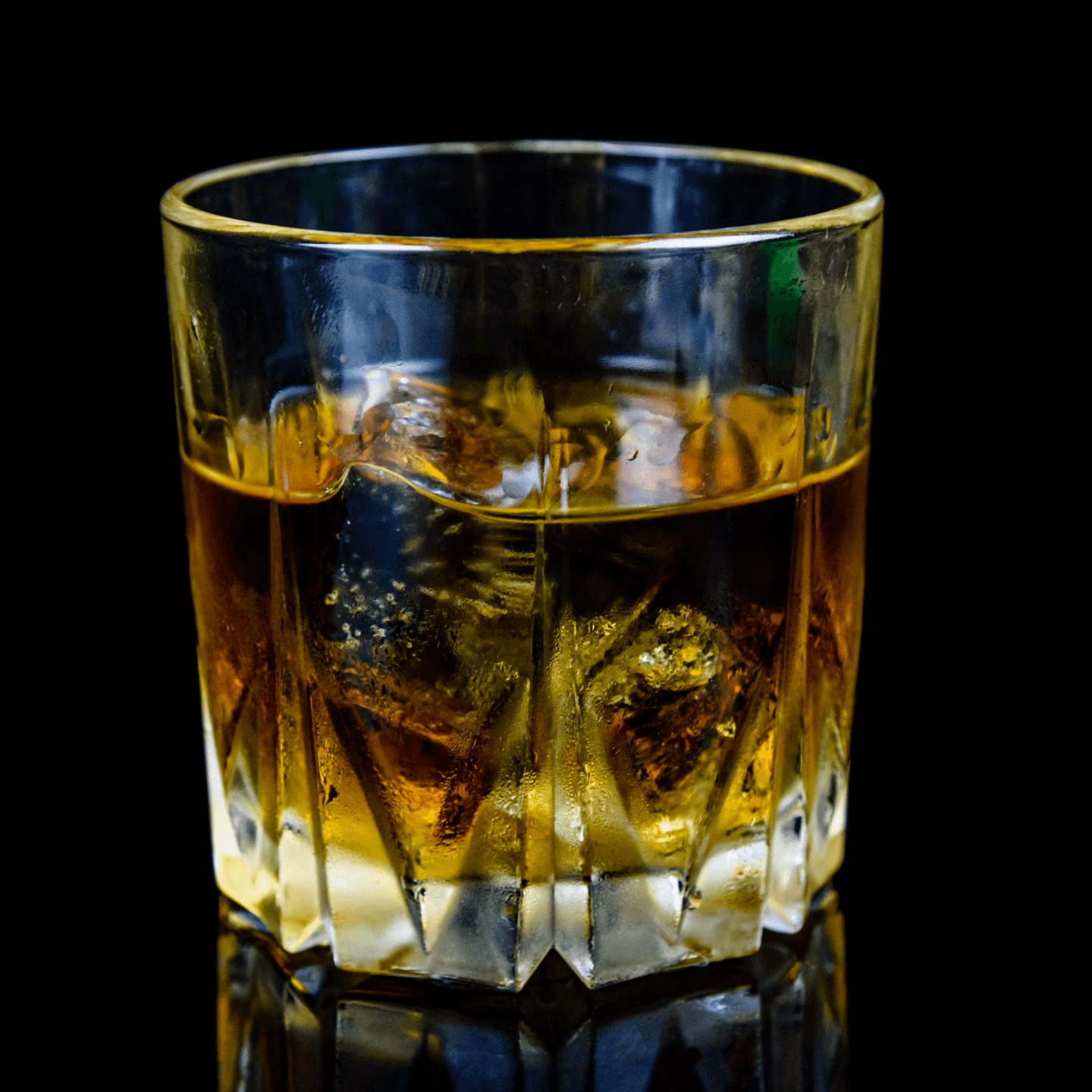 The Bar at Vinsar’s Lounge