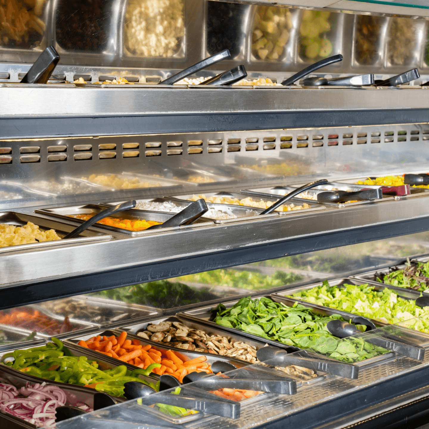 Crowd-Pleasing Catering, the Ruszoni’s Way
