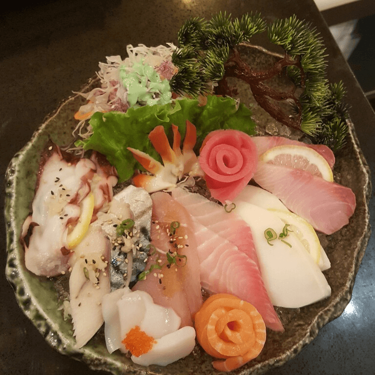 Sashimi Mix (16 Pieces Chef's Choice).
