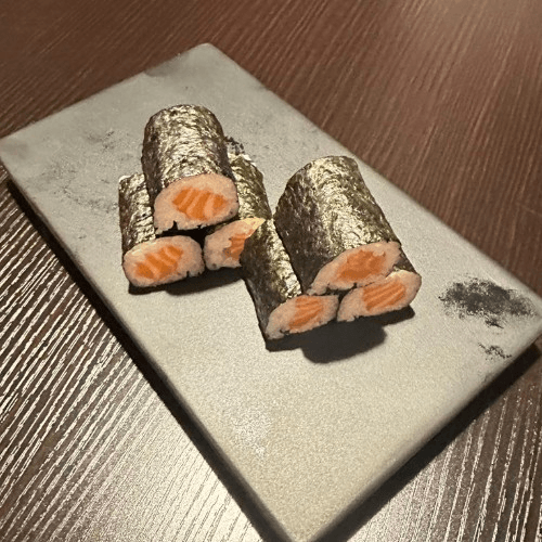 Salmon Roll🐟.