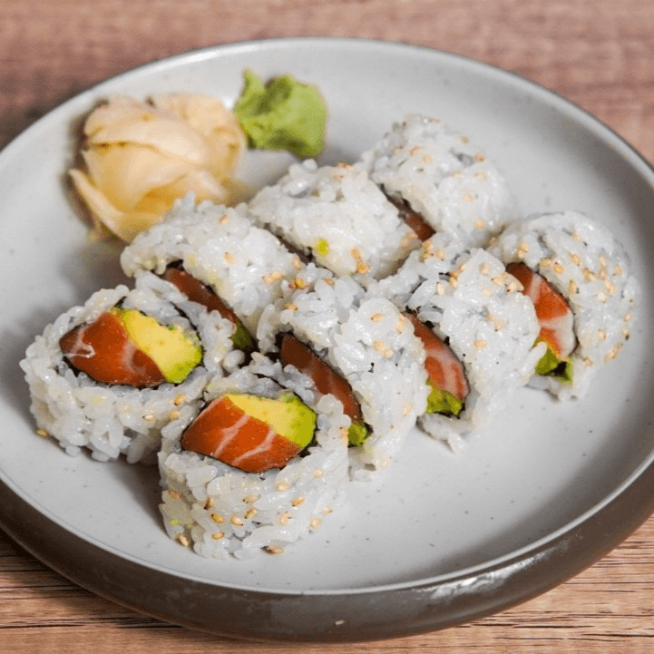 Bakka Salmon Avocado Cut Roll サーモンアボカドカットロール.