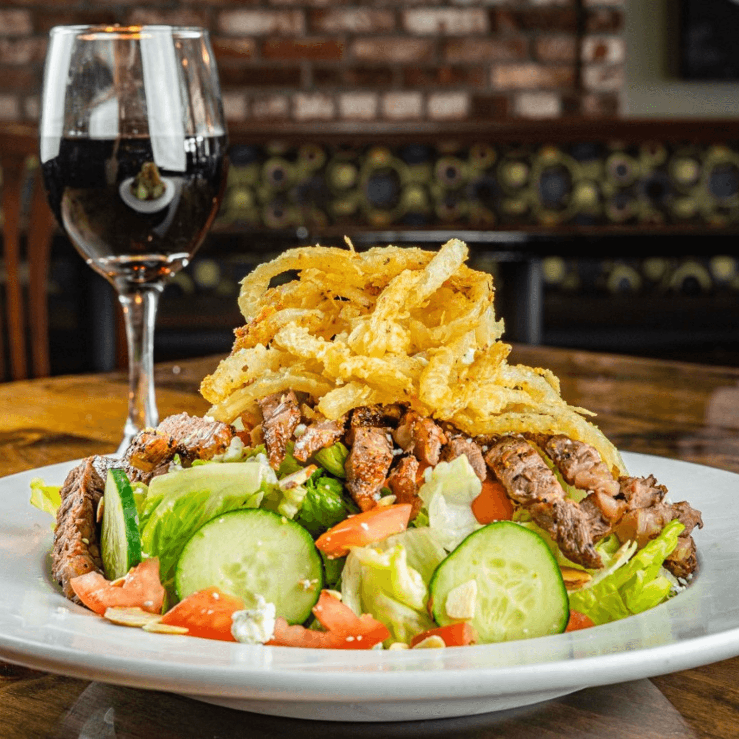 Welcome to DJ’s Restaurant & Taphouse!