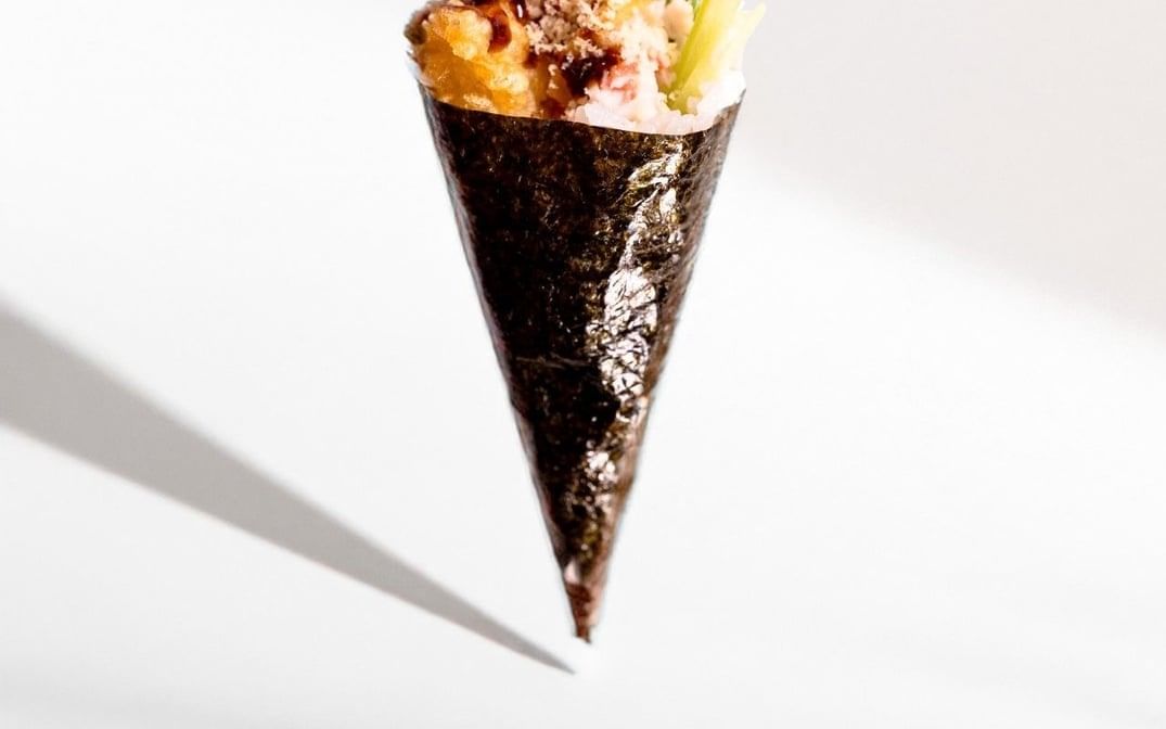 Hand Roll/Sumo Crunchy.