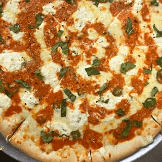 Spicy Alla Vodka Pizza 18'.