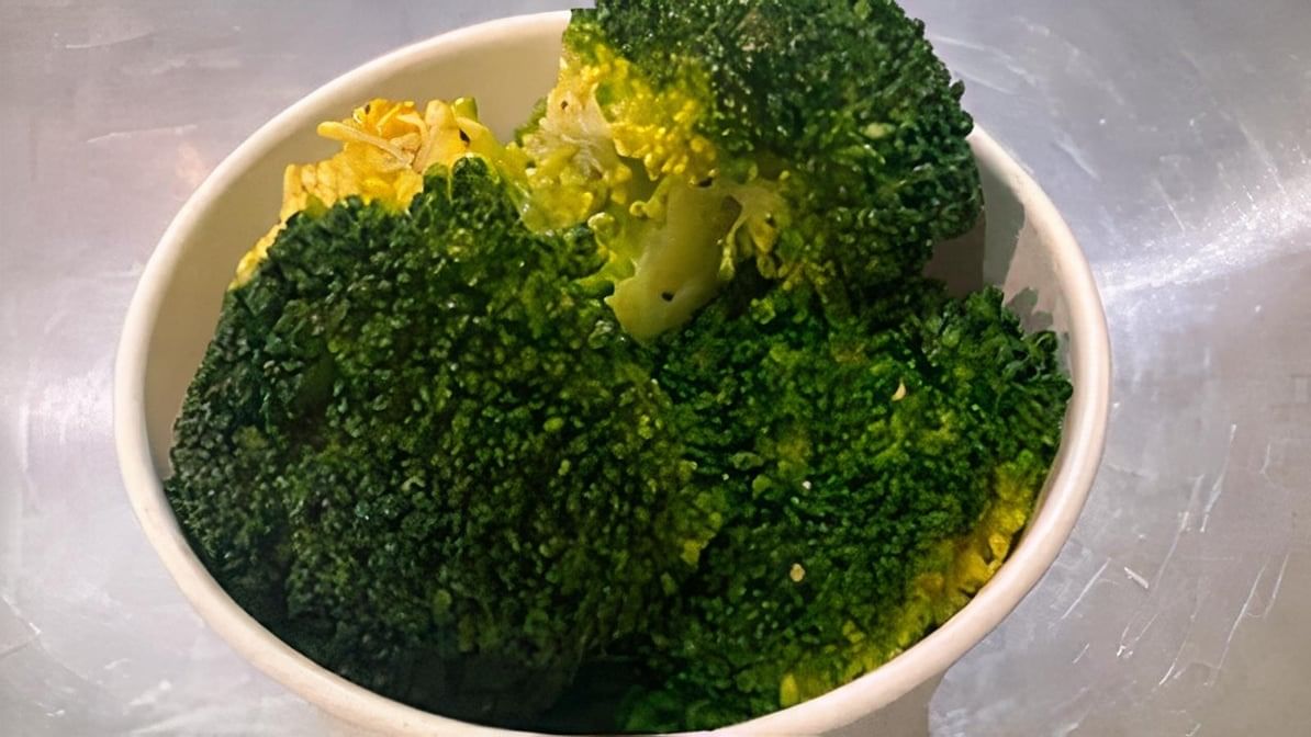 Broccoli (8oz).