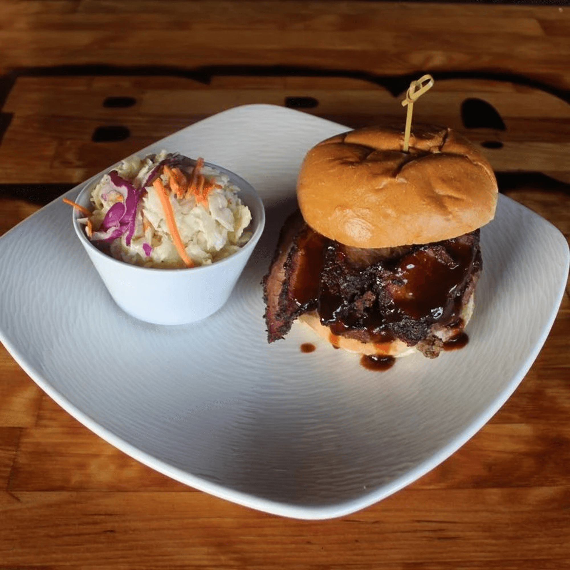 BBQ House Bar & Grill gallery image #5