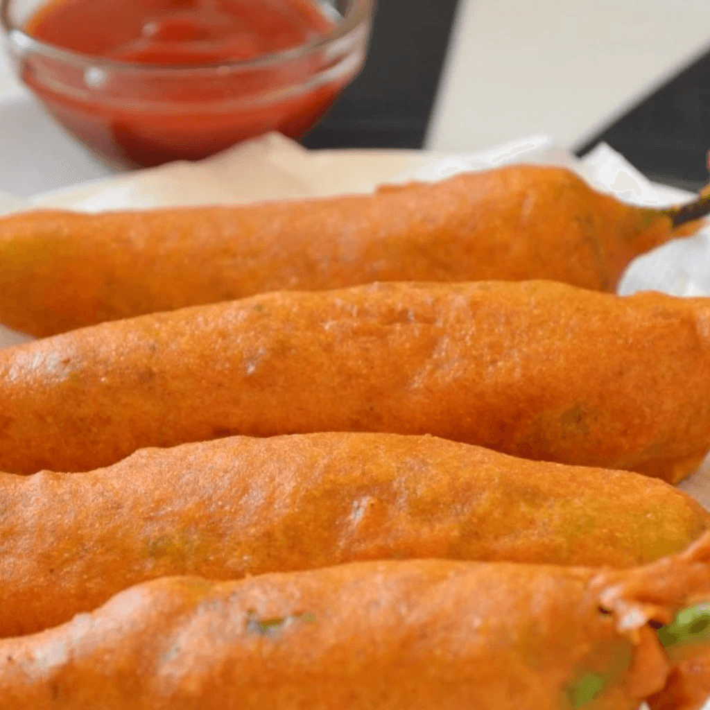 Mirchi Bajji (Golden Serrano Pepper Fritters) 4 Pieces.