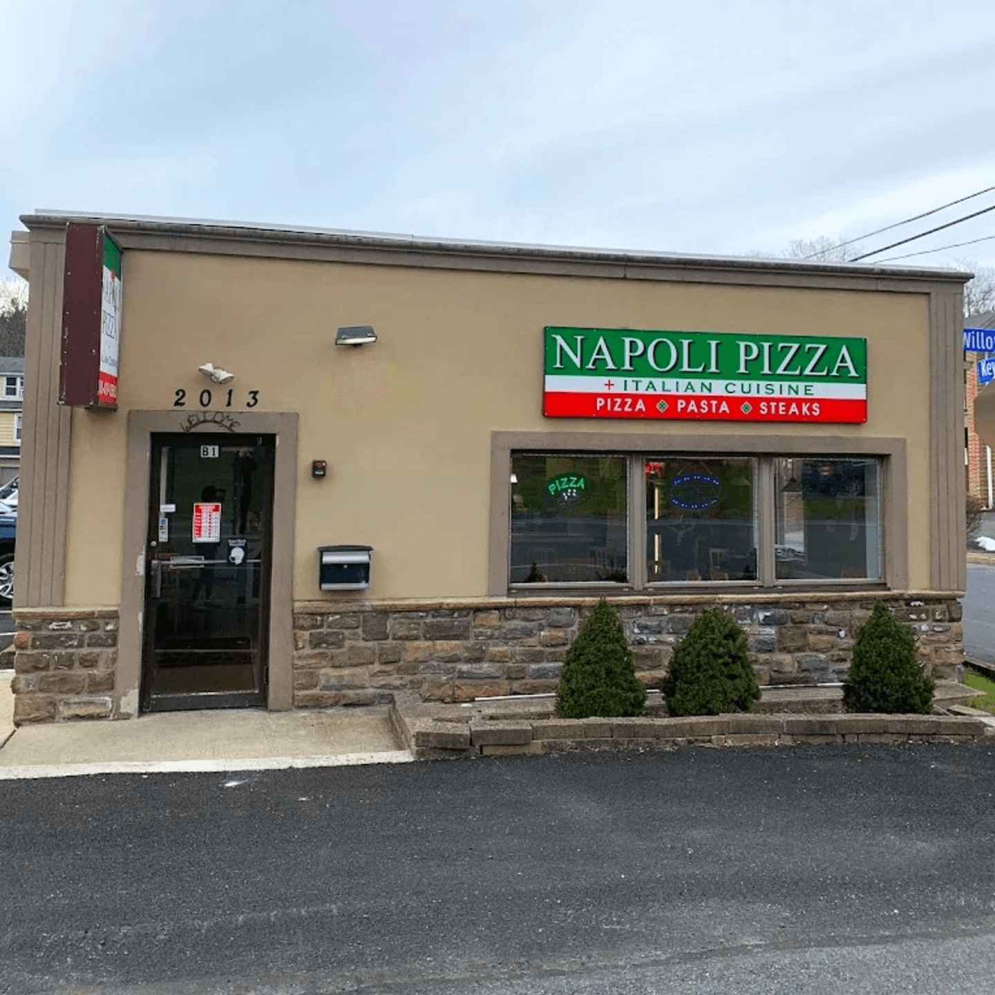 Welcome to Napoli Pizza & Italian Cuisine