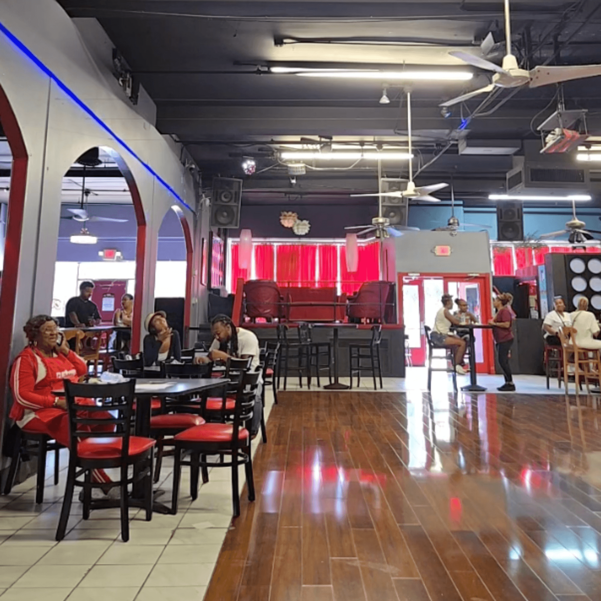 Mitchell's Breakfast Burritos gallery image #5