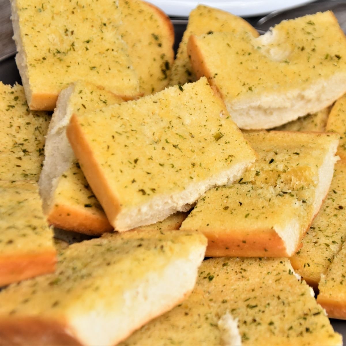 Delicious Garlic Bread: A Must-Try at Our Italian Restaurant