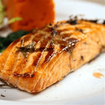 MEDITERRANEAN SALMON BOWL.