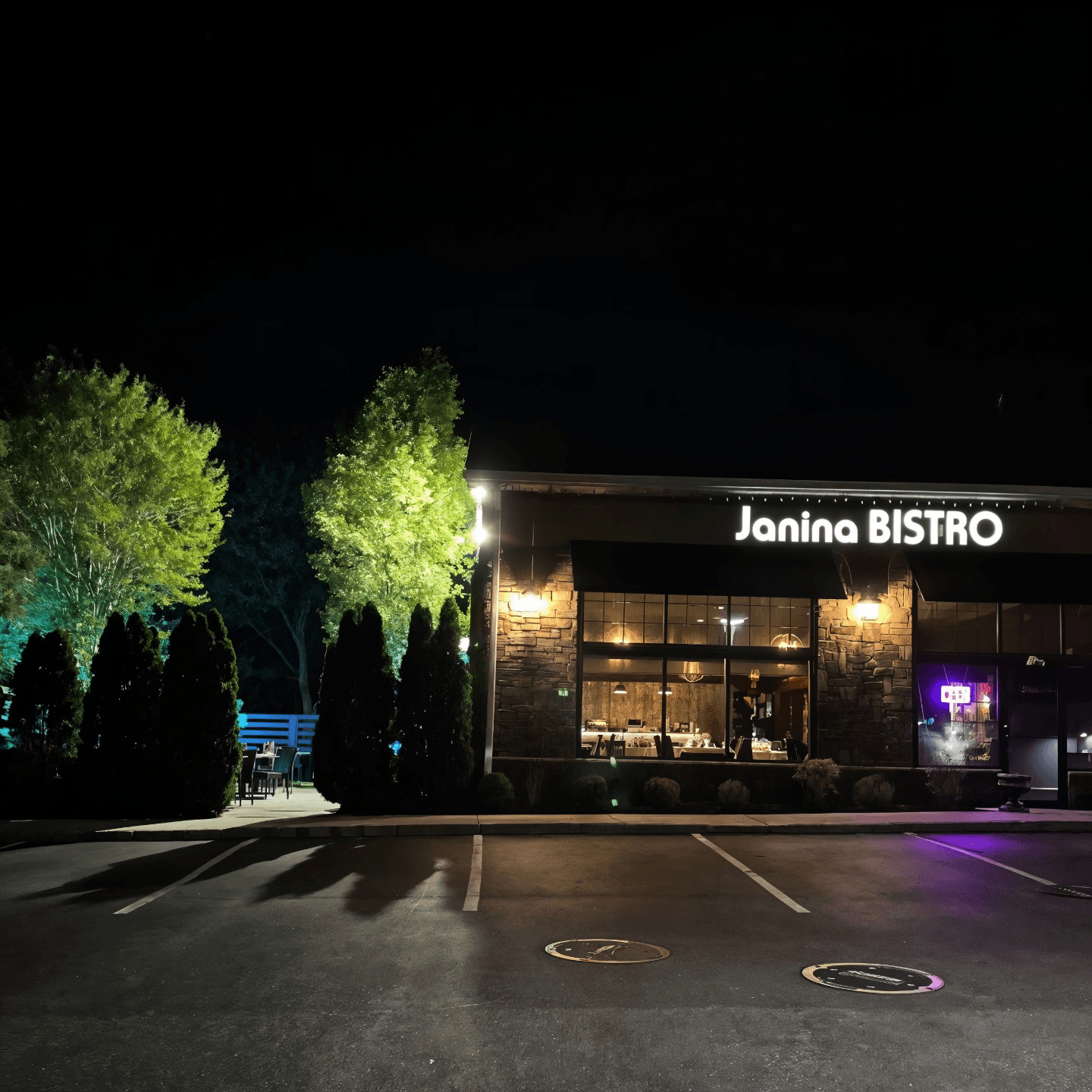 Welcome to Janina Bistro