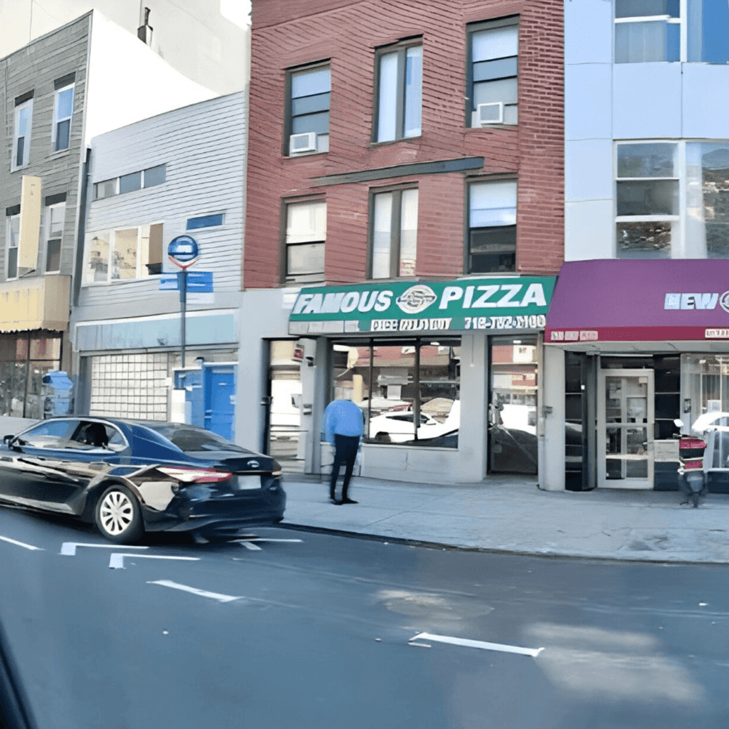 Singas Famous Pizza - Williamsburg