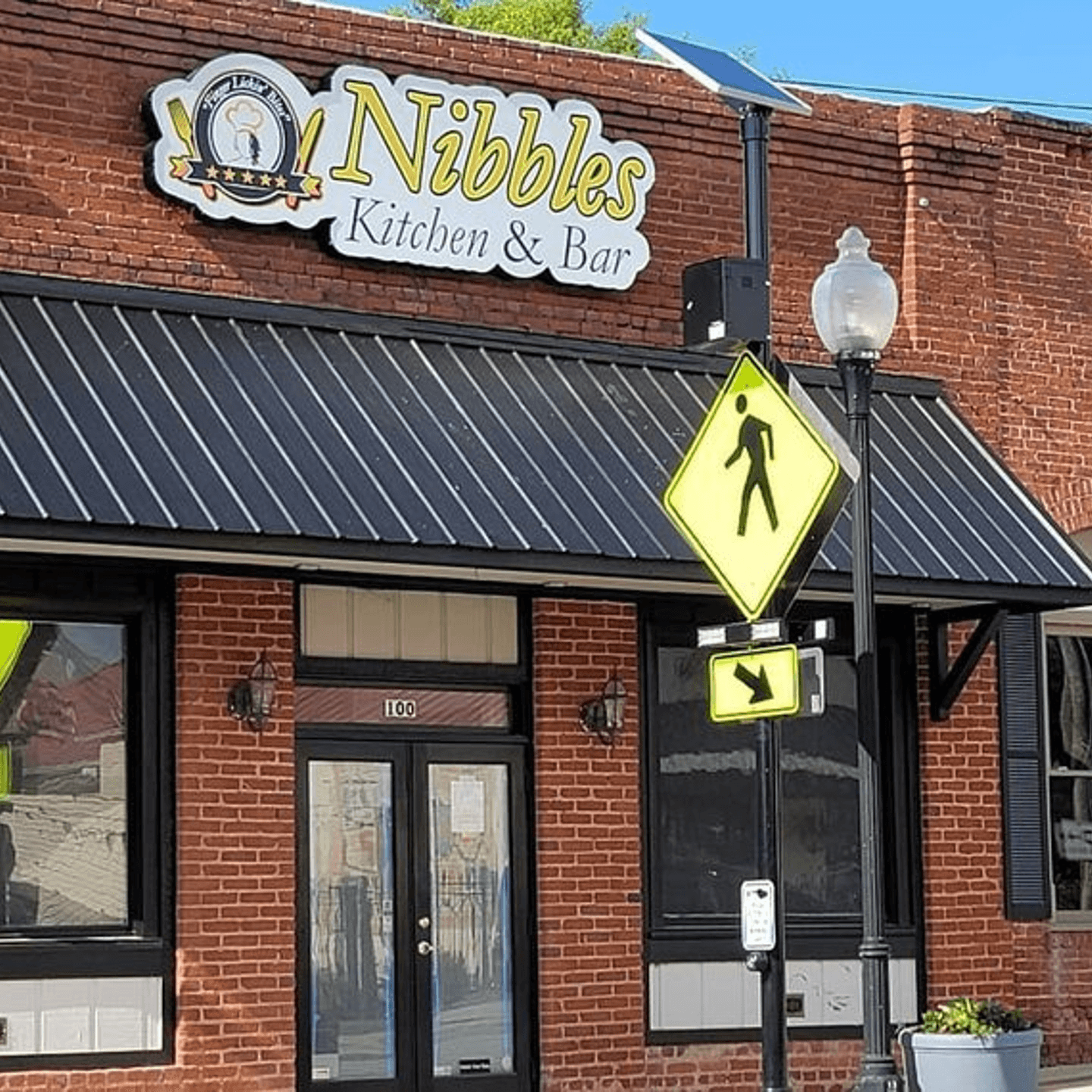 Nibbles Kitchen and Bar Best caribbean food in Powder Springs, GA