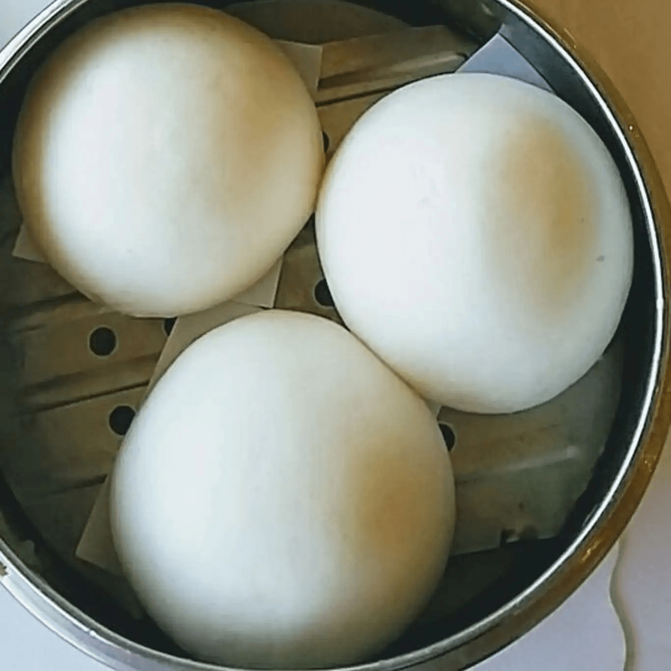 Steamed Egg Custard Buns (3) / 香滑奶黃包.