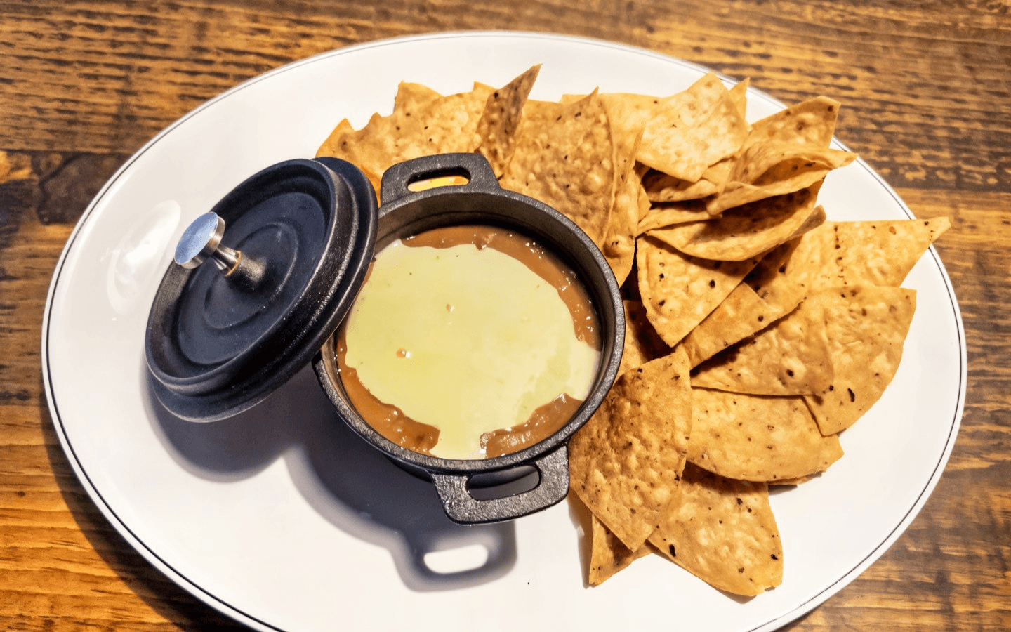 Easy Ordering: Dine In, Takeout, or Delivery