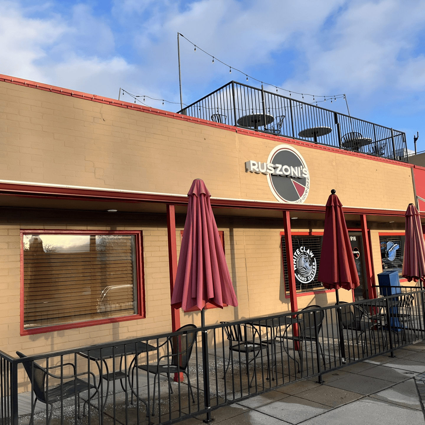 Ruszoni's Pizza 916 North Main St. Meridian