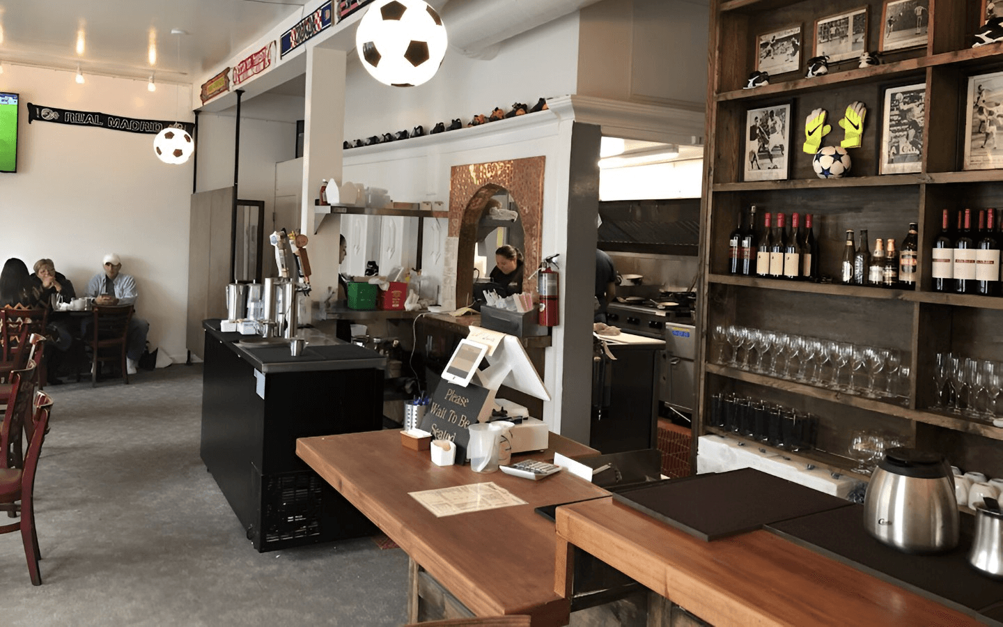 Why Reserve a Table at Balompié Cafe #1