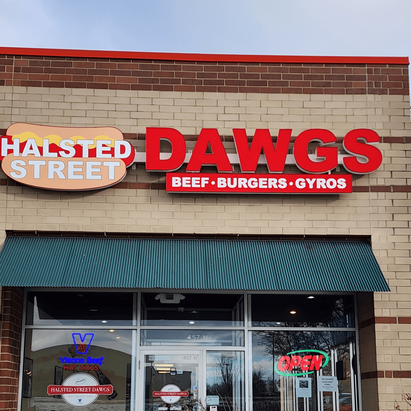 Welcome to Halsted Street Dawgs