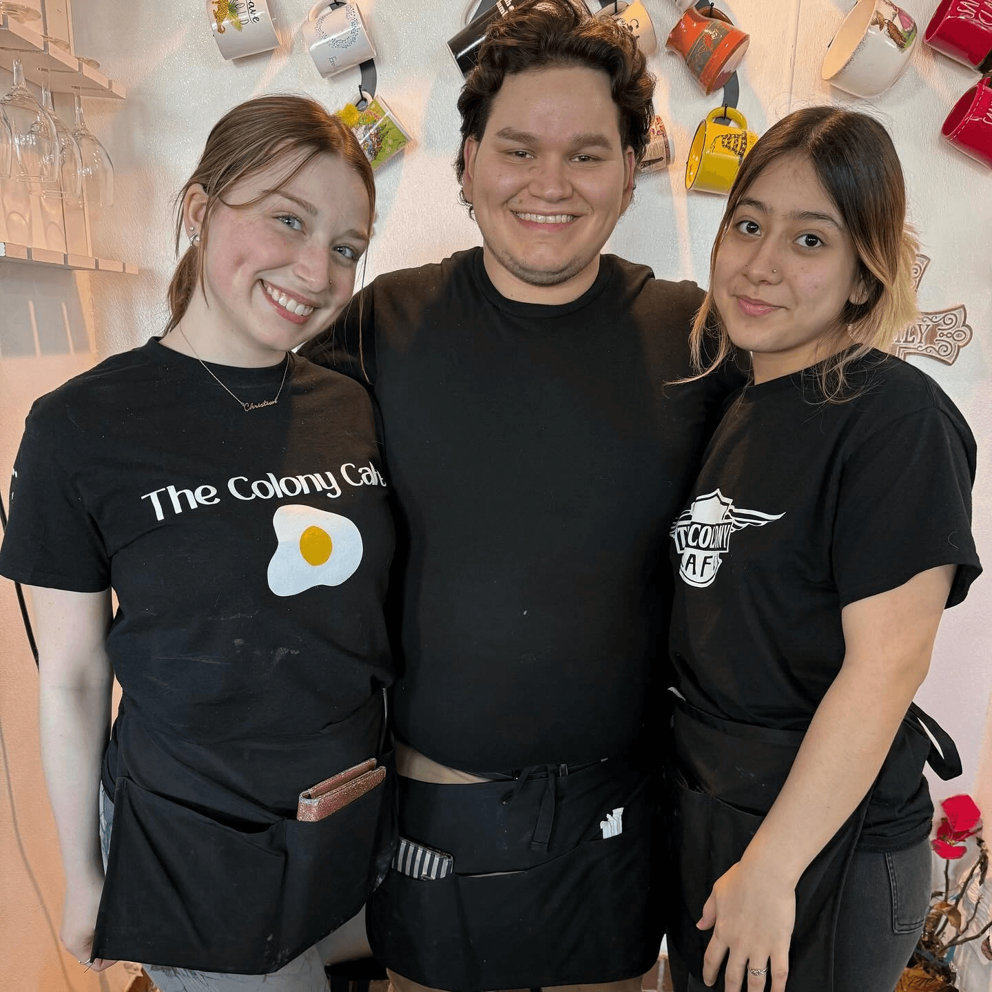 Friendly Faces, Warm Service 😊