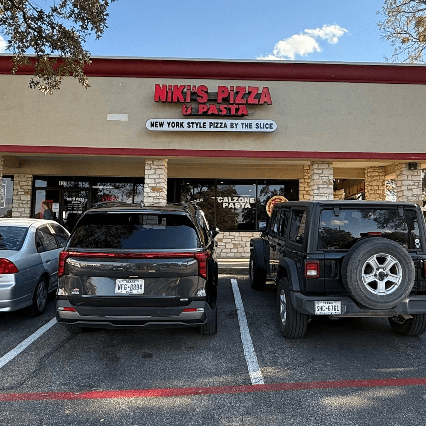 Welcome to Niki's Pizza 