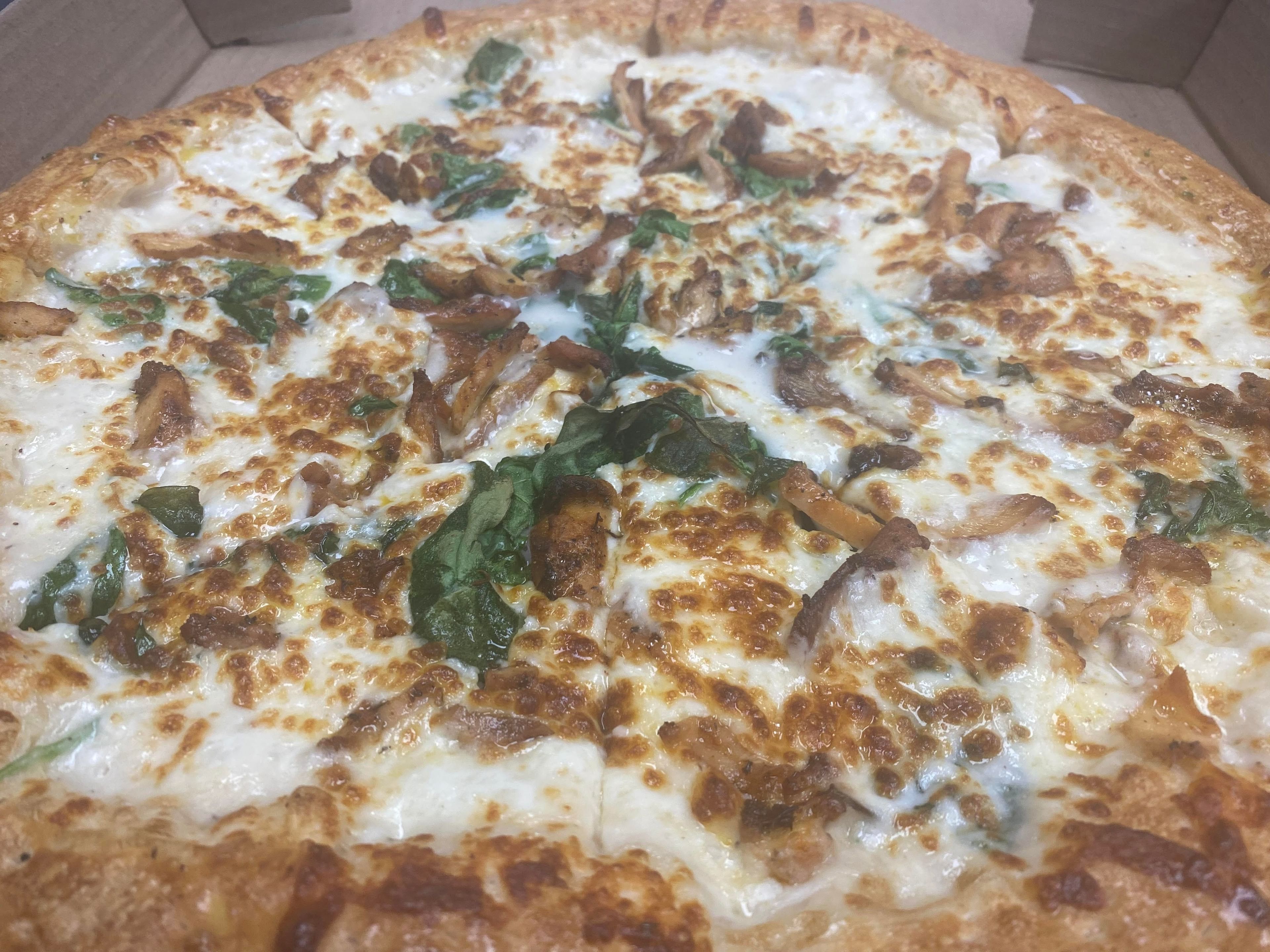 10” Gluten-Free Chicken Alfredo Pizza.