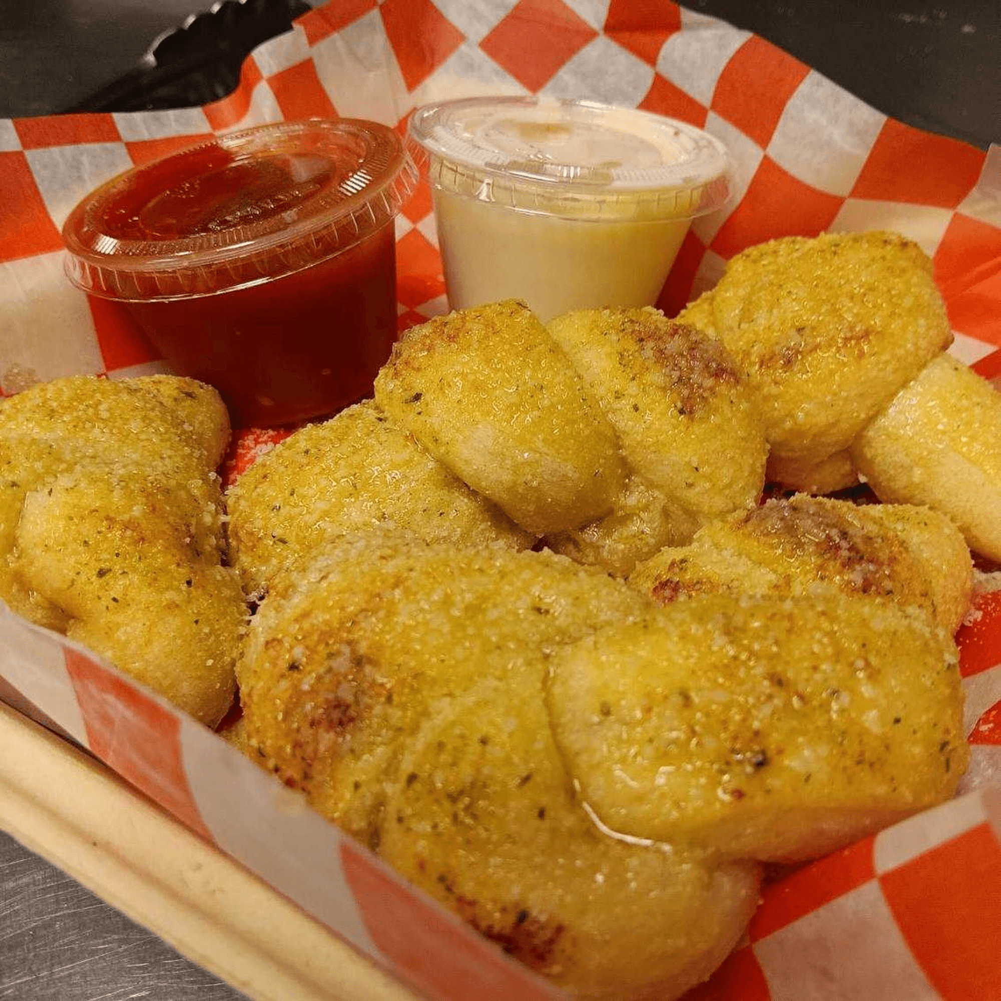 MT's Pizza King Best bar in Wyandotte