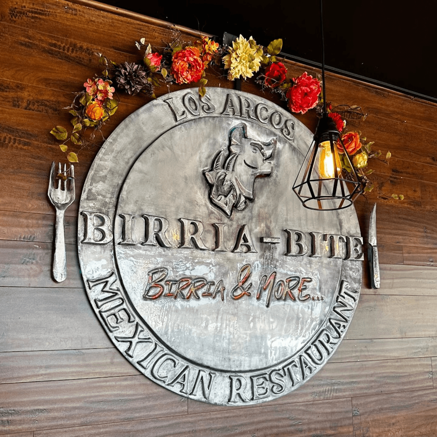Welcome to Birria-Bite Los Arcos Restaurant
