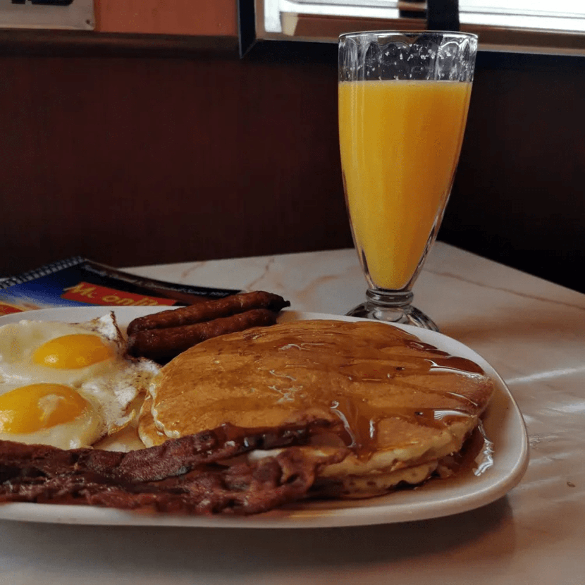 Moonlite Diner gallery image #4