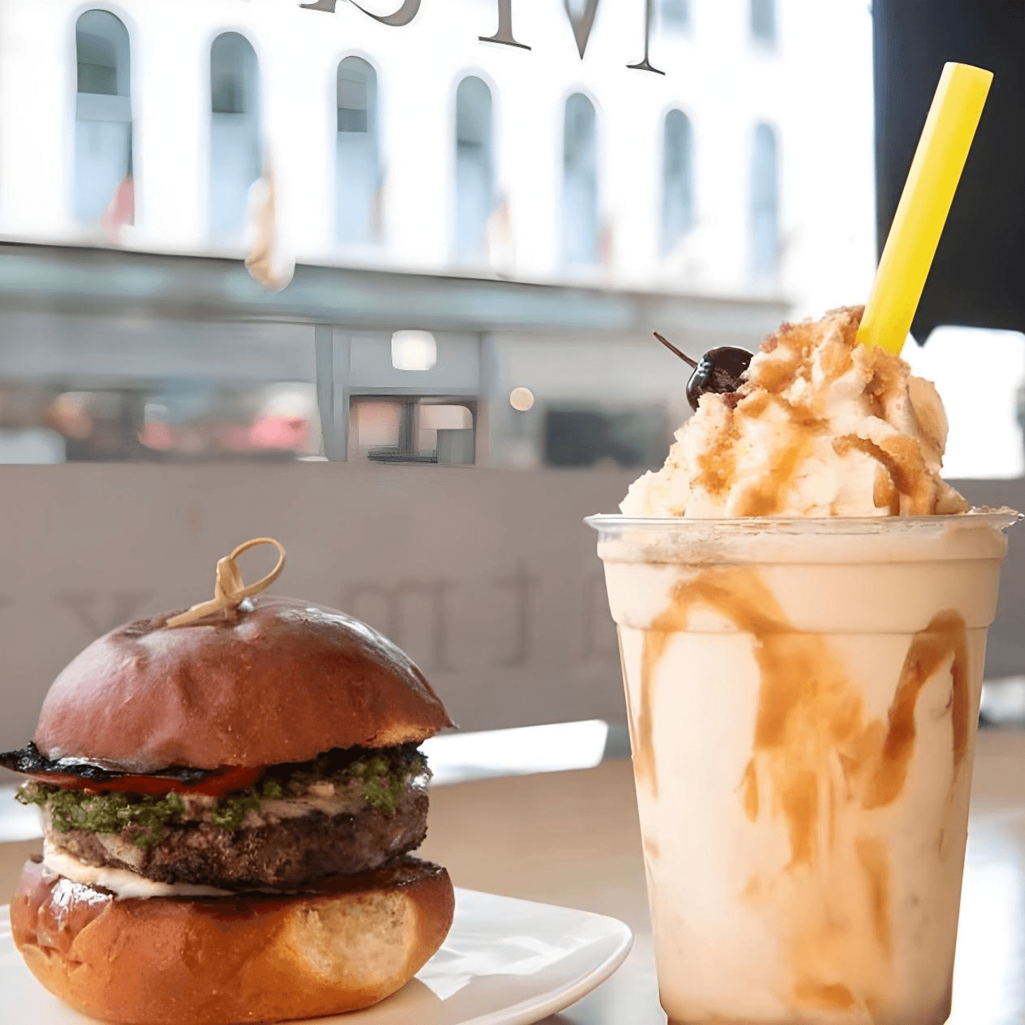 Welcome to Maxwell’s Burgers & Shakes! 