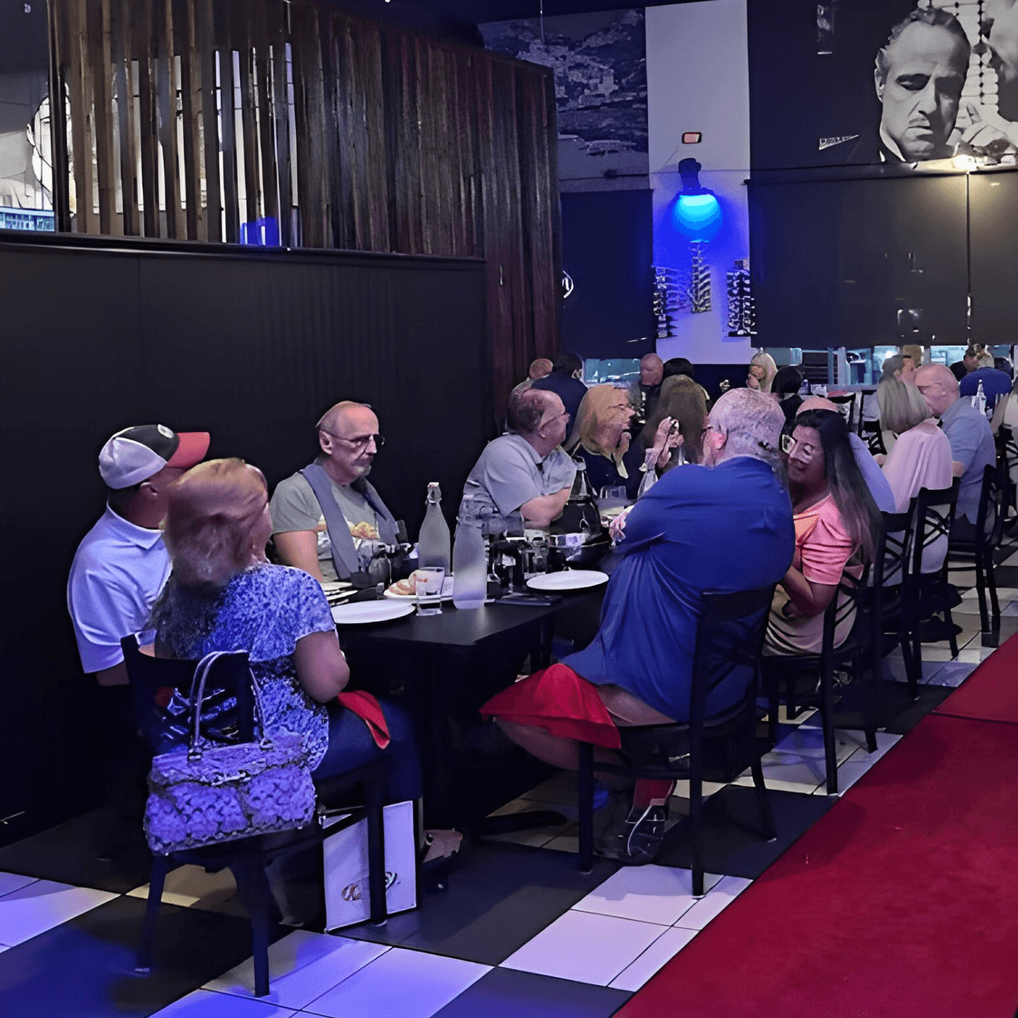 Dine In & Feel Right at Home🍽️