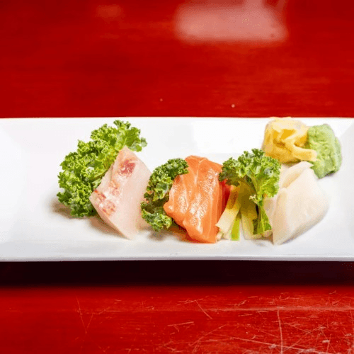 Sushi Delights: Spicy Tuna Roll
