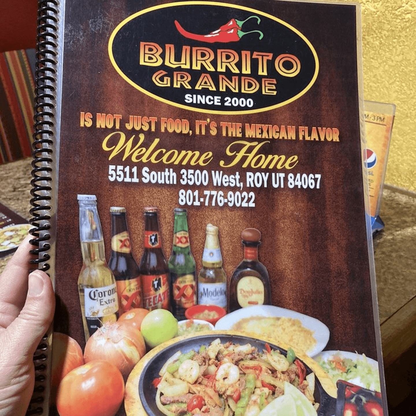 🌟Family, Friends, Food – The Burrito Grande Way!