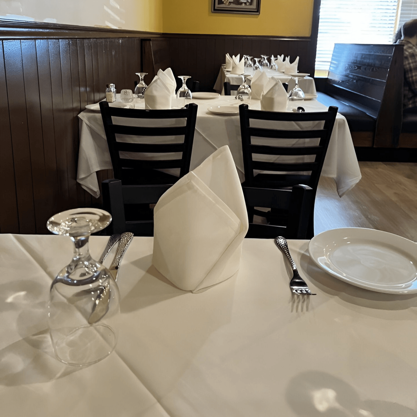 Book Your Table with Ease 📅🍽️