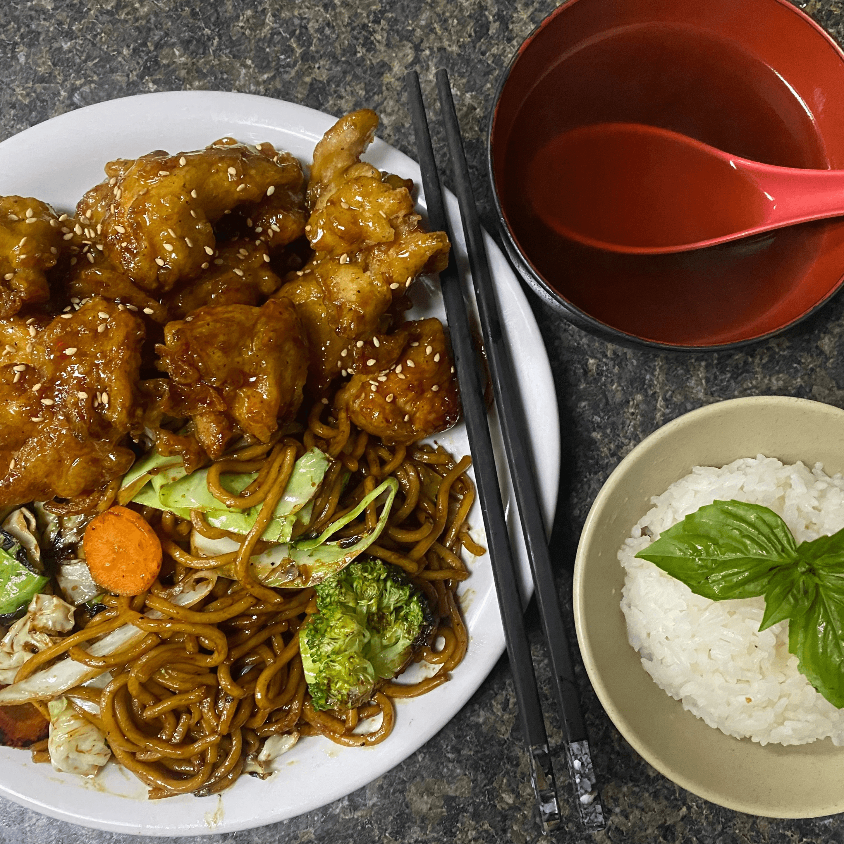 Yummy Chicken Lunch Special.