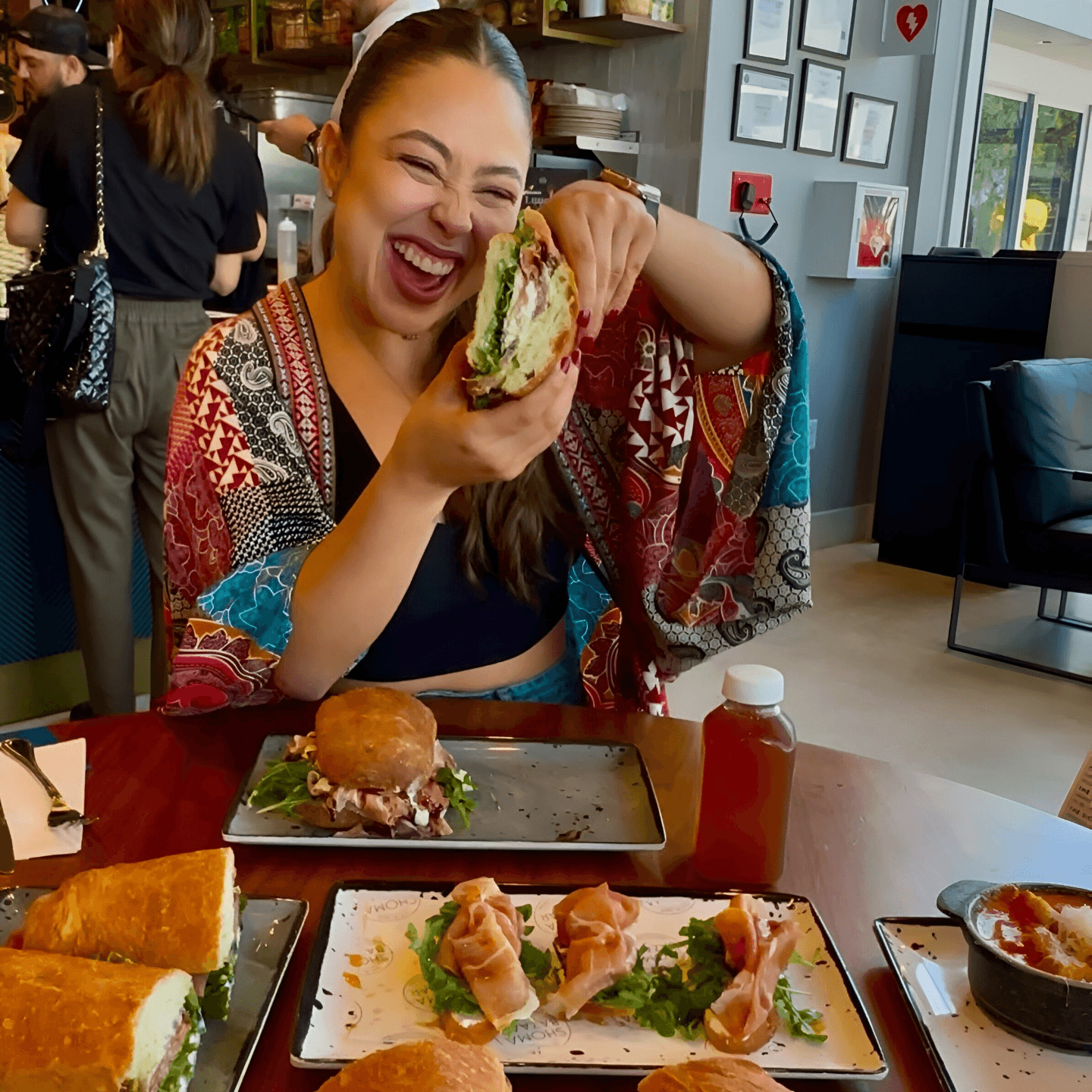 A Great Atmosphere to Enjoy Your Meal