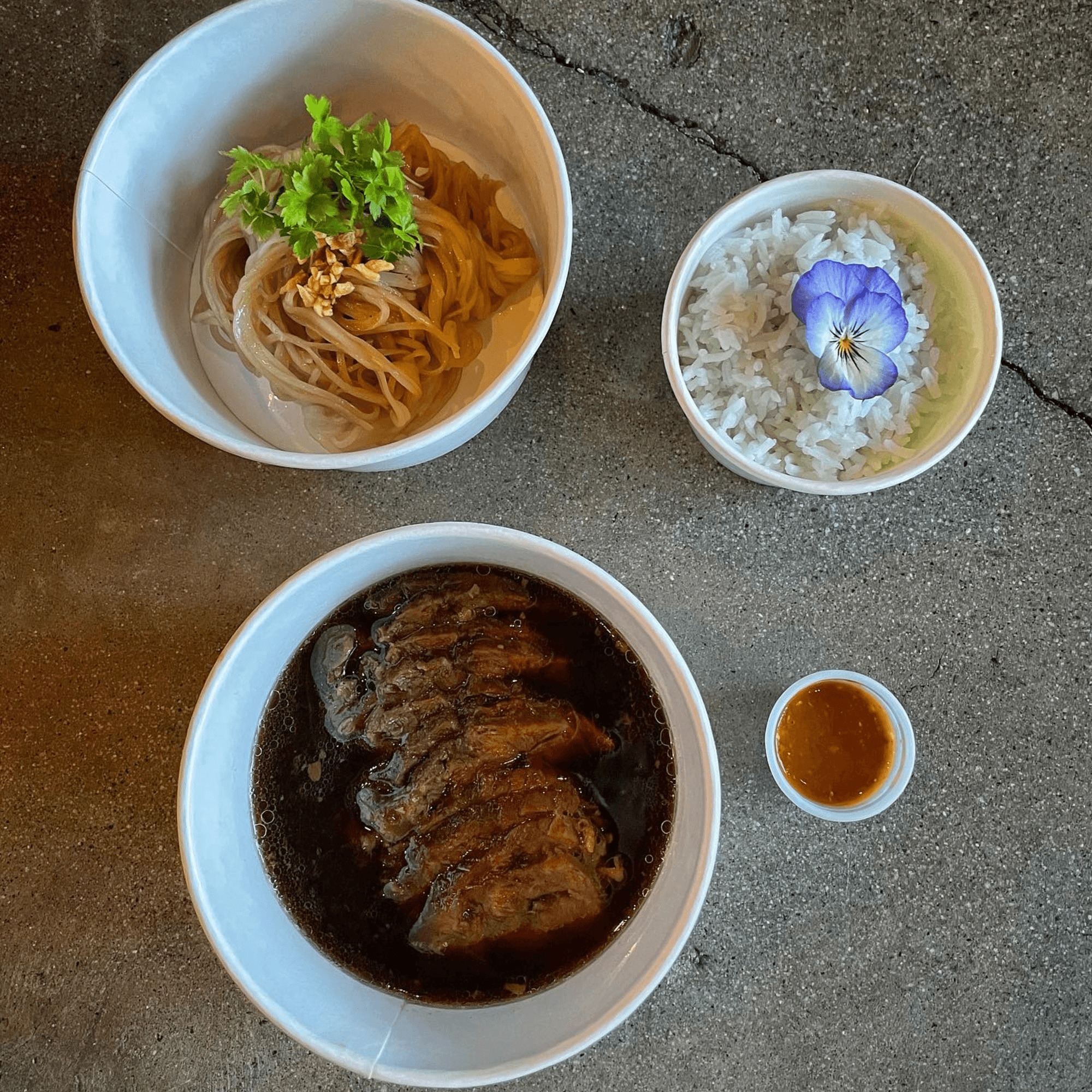 Wat Dong Moon Lek Noodle gallery image #3