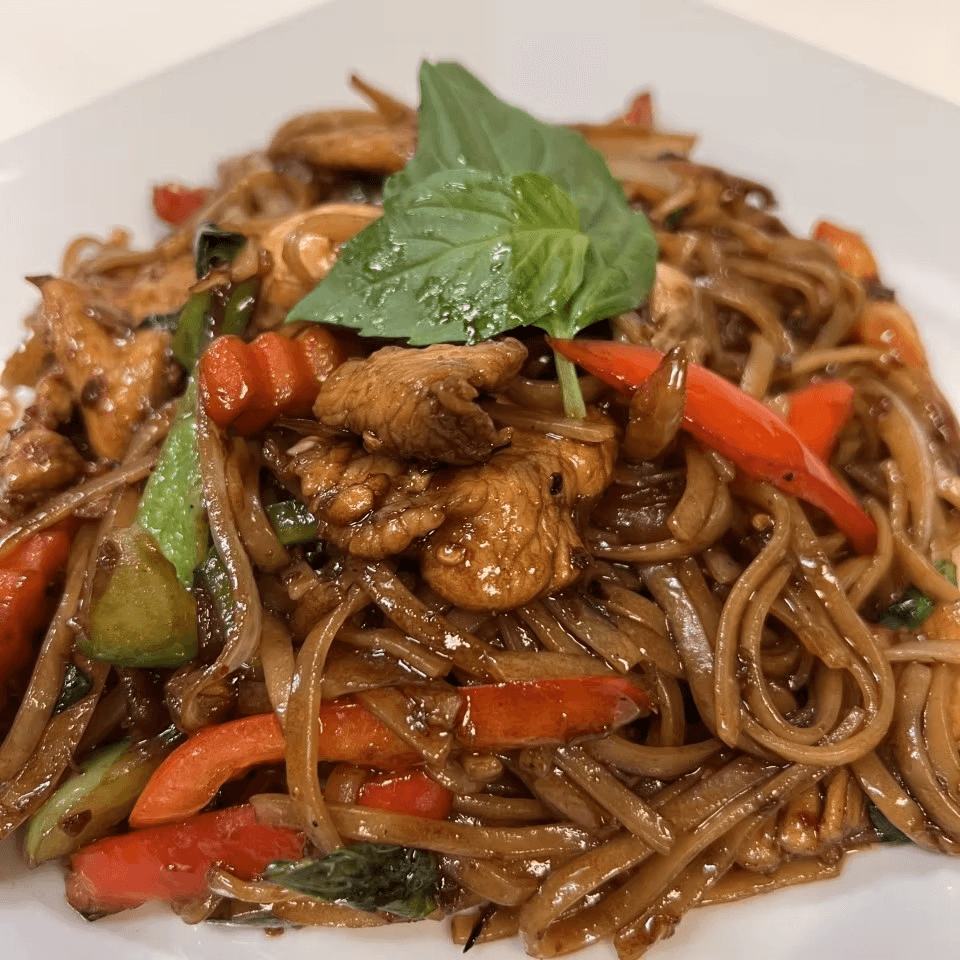 Pad Kee Mao (Drunken Noodle).
