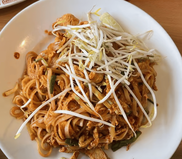 Delicious Pad Thai and Noodle Dishes