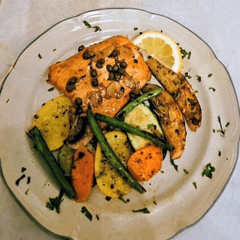 Solomos Moscholemono - Salmon.